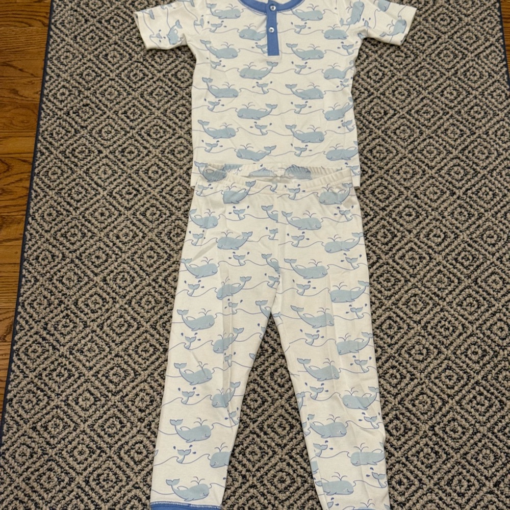 🎉 EUC 🎉 TBBC 4T Light Blue & White Whale Pajama Set